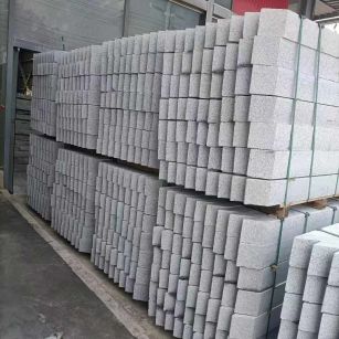 自贡芝麻白树围石 树池