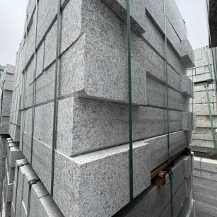 自贡芝麻白路牙石 马路牙子