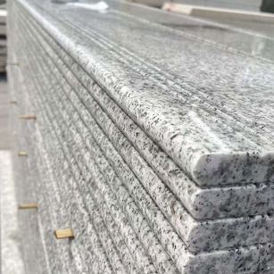 自贡芝麻白楼梯踏步 花岗岩楼梯板材