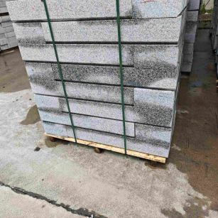 自贡芙蓉白路牙石，马路牙子