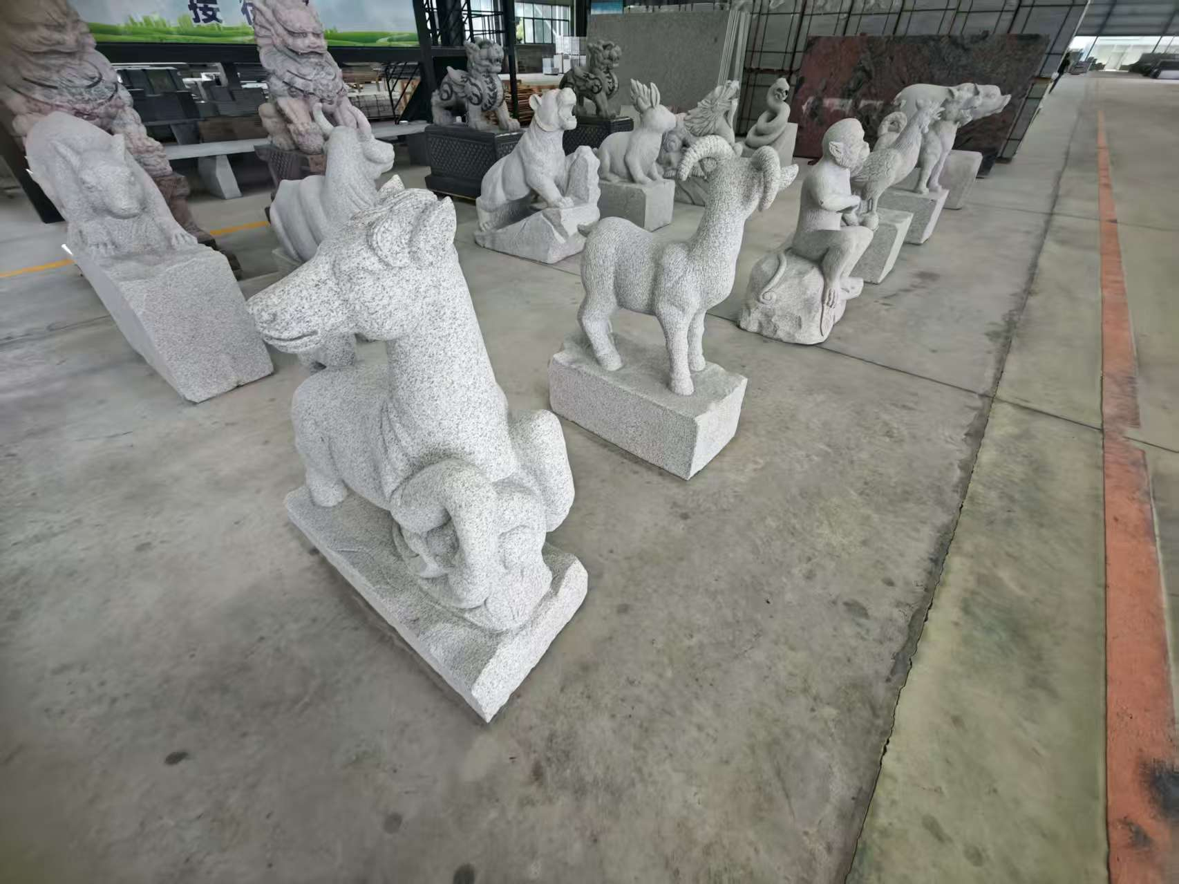 自贡芝麻白雕刻 十二生肖 异形雕刻