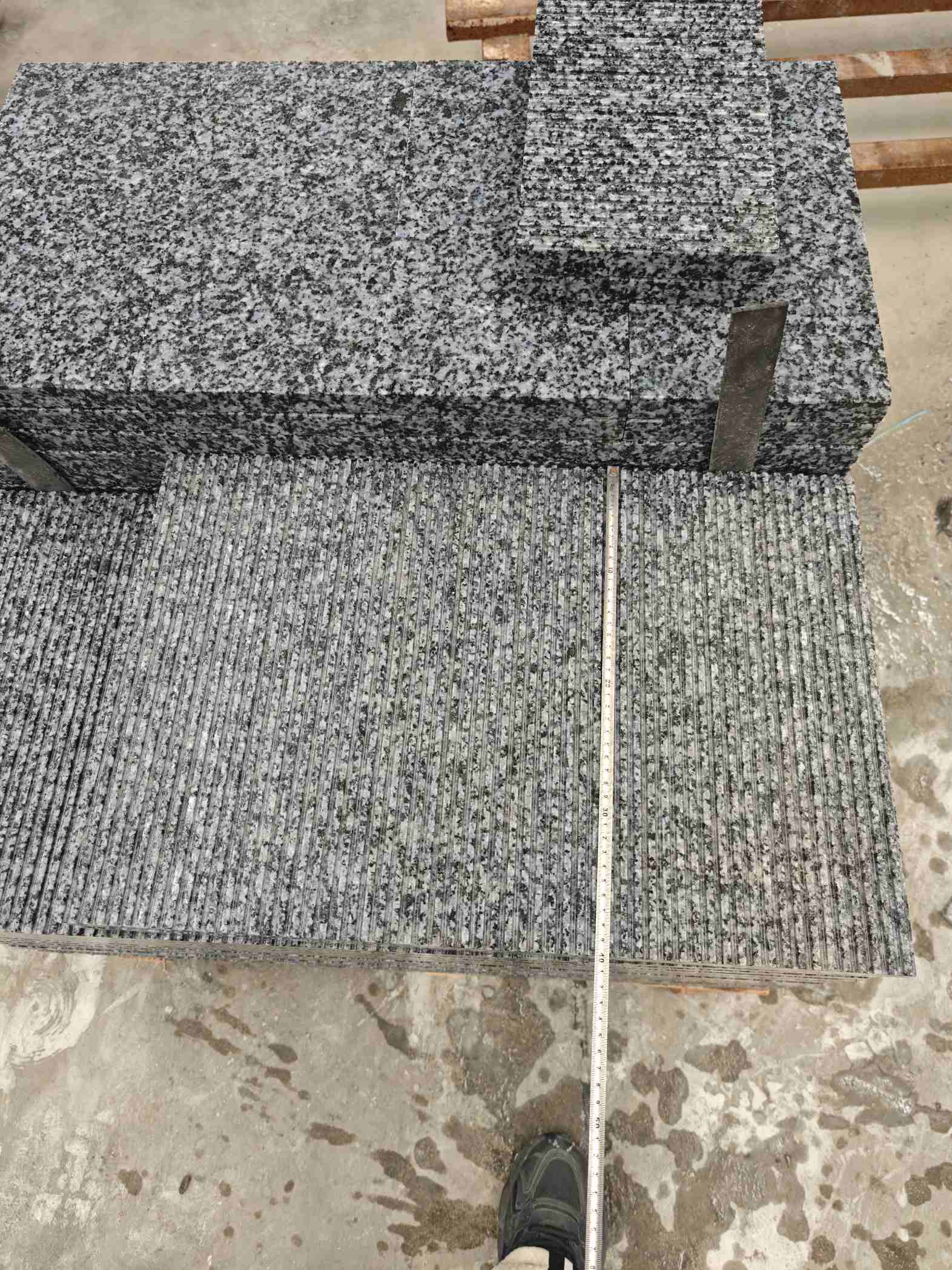 自贡芝麻黑拉丝面