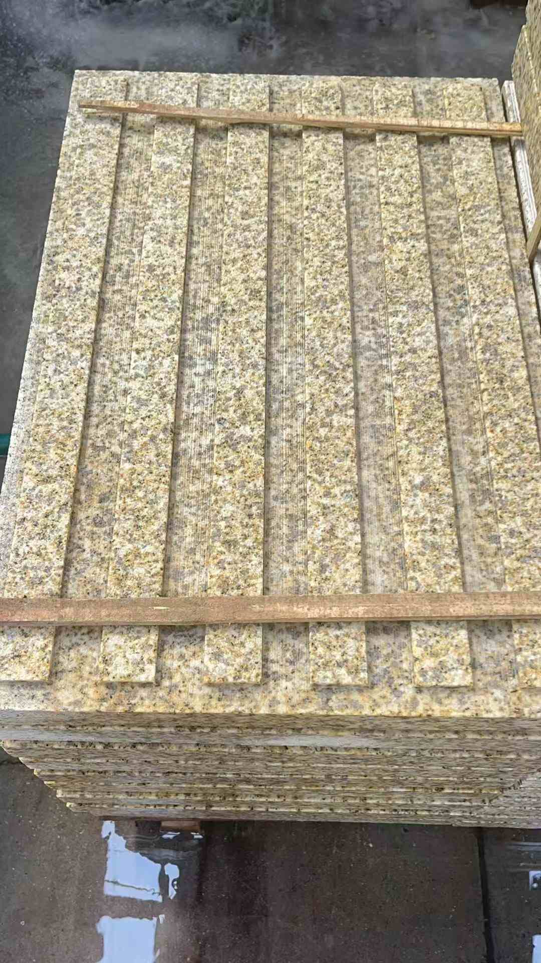自贡黄金麻盲道 石材盲道
